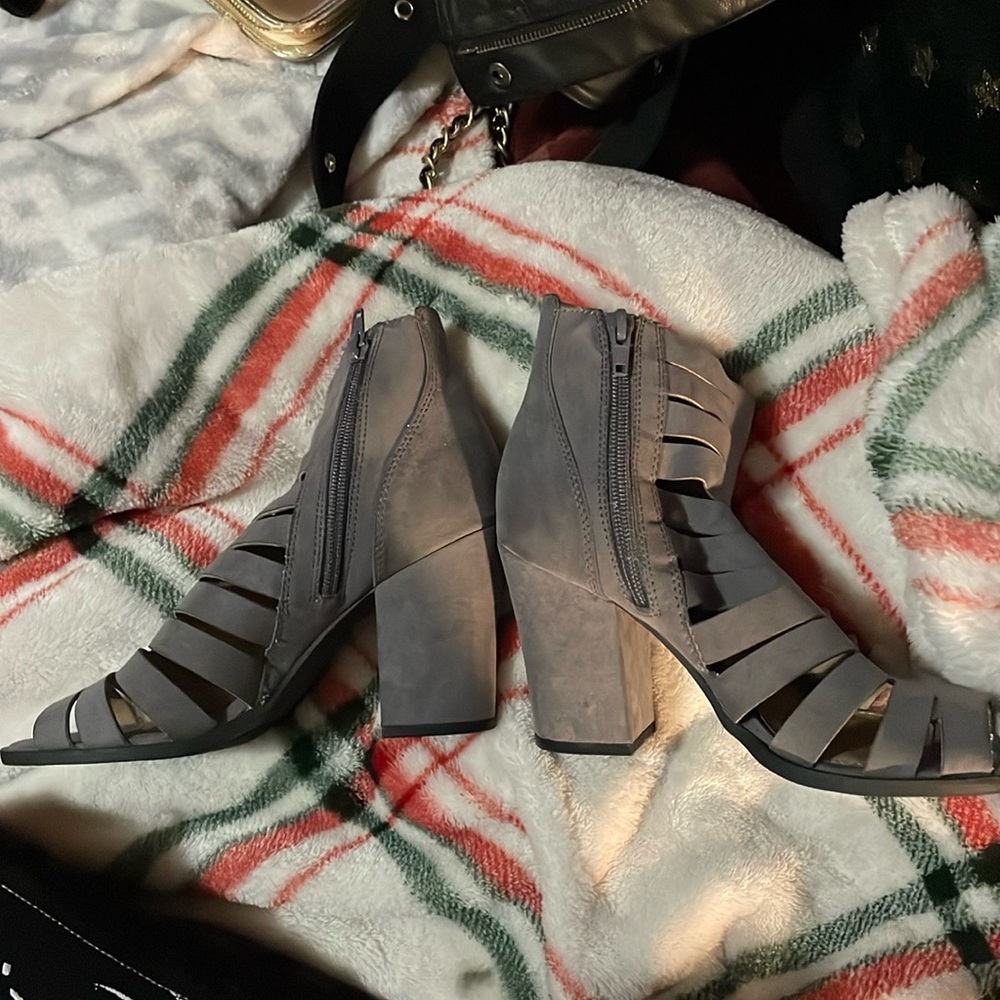 Grey heels